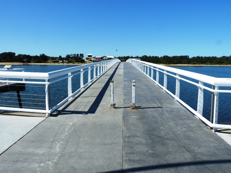 Fussbrücke über den Cunninghame Arm